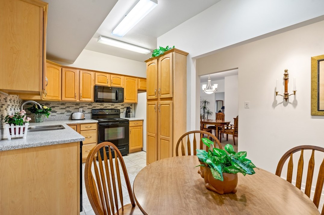 9705 Sundance Dr, Bridgeville, PA 15017-1114