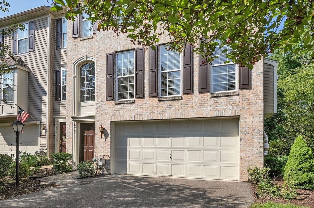 8904 Lost Valley Dr, Seven Fields, PA 16046-4246