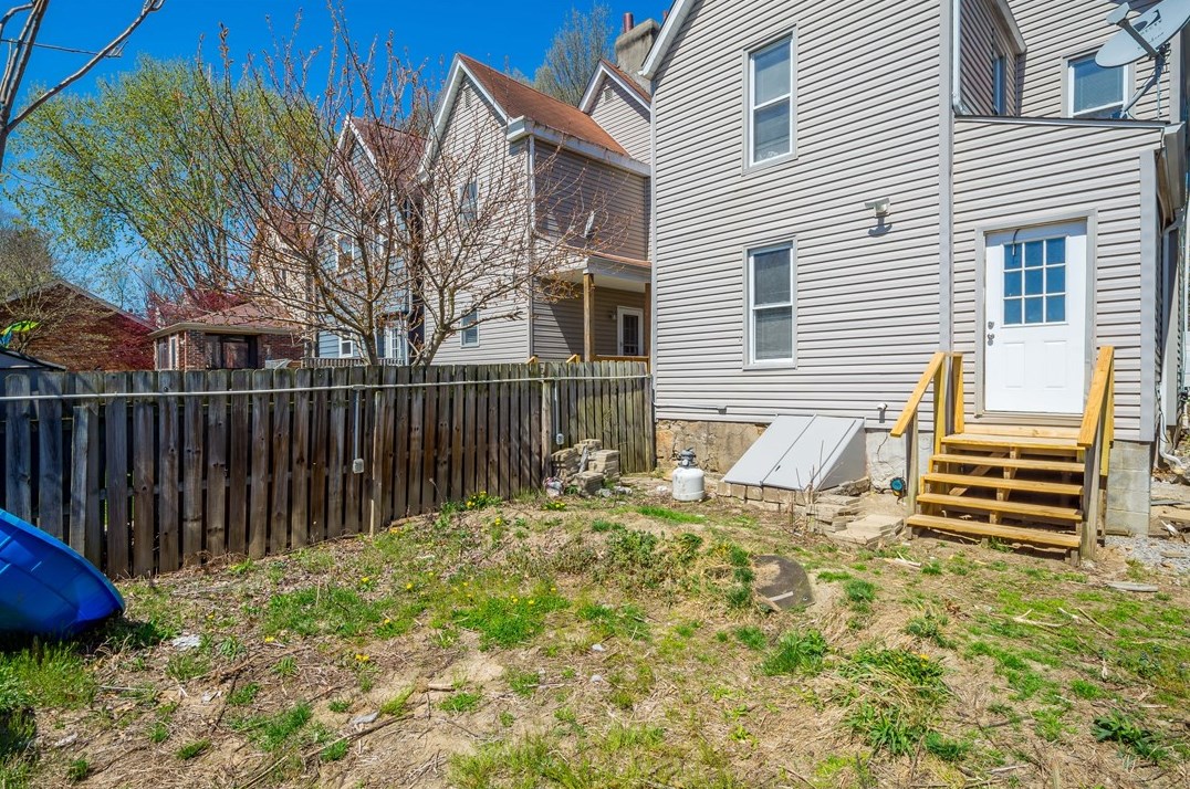 319 Glenn Ave, Collier Township PA  15106-3457 exterior