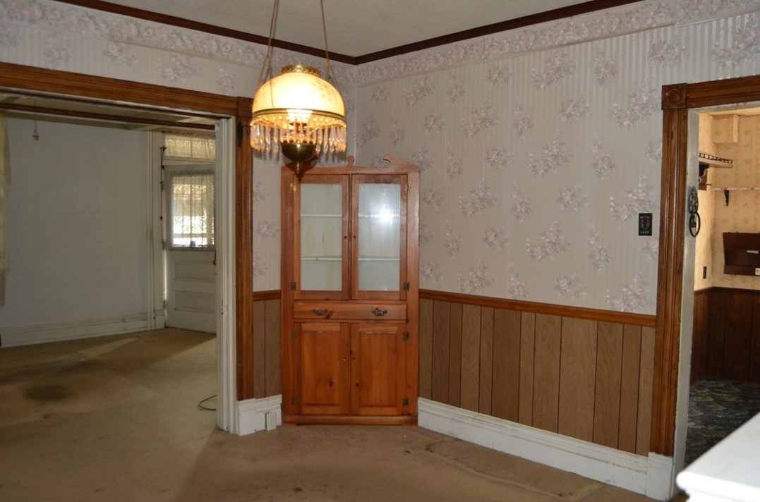216 Buffalo St, Freeport, PA 16229-1304