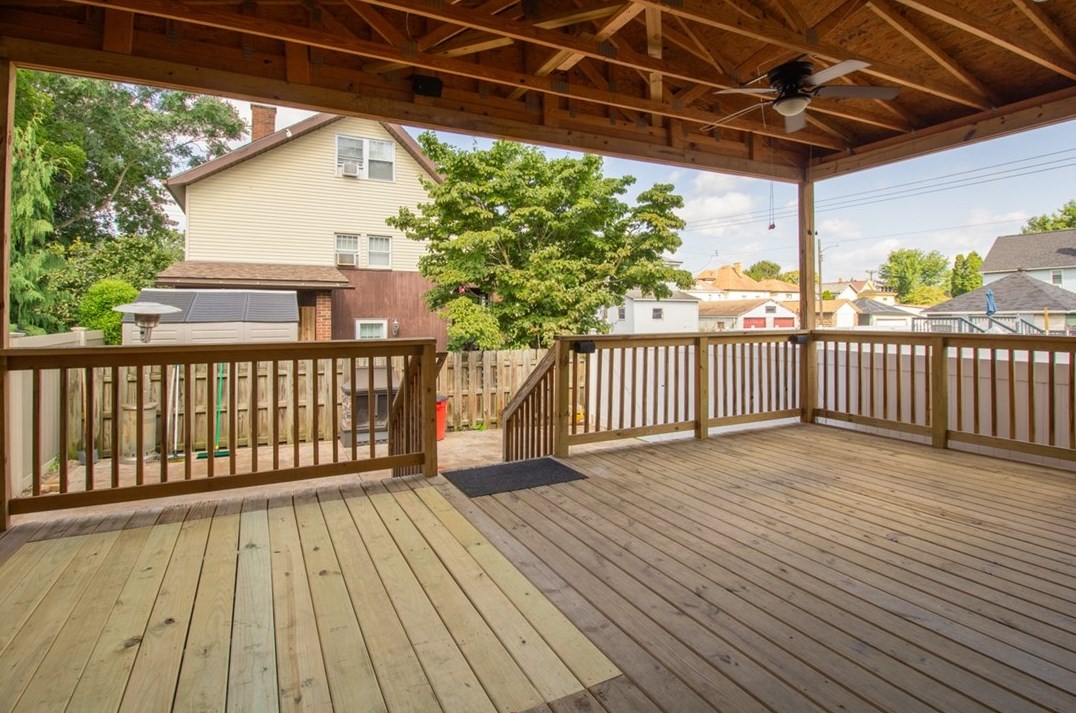 1839 4th Ave, Beaver Falls, PA 15010