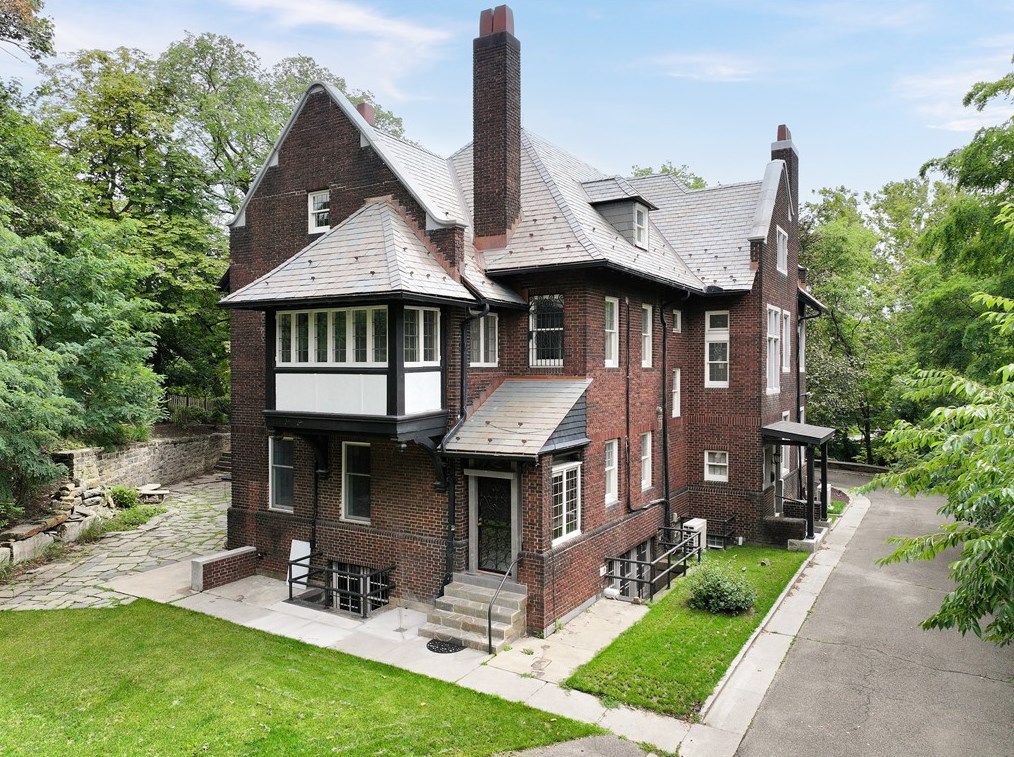 5325 Wilkins Ave, Pittsburgh PA  15217-1022 exterior