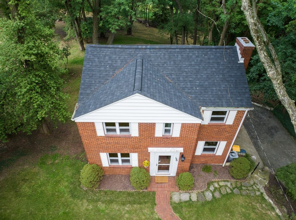 130 Sunset Dr, Penn Hills, PA 15237