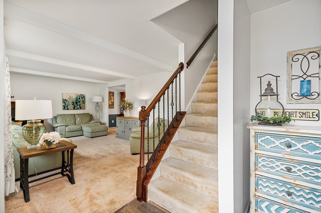 1945 Caribou Dr, Allison Park, PA 15101-3315