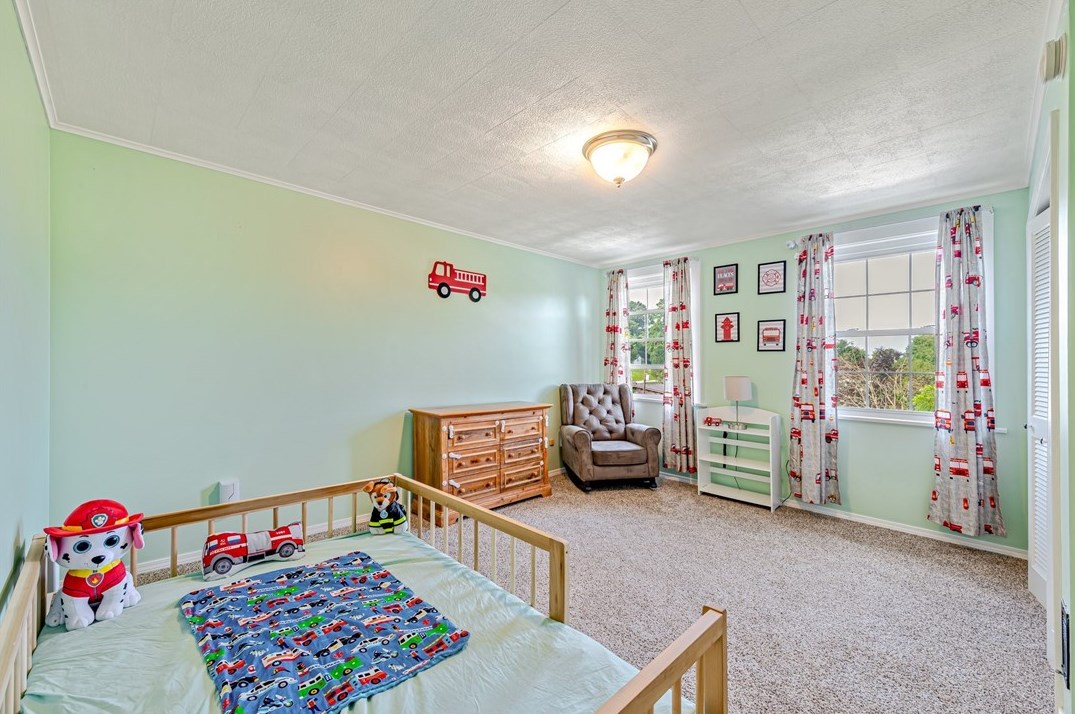 14381 Rdg Rd, North Huntingdon PA 15642-2808 exterior