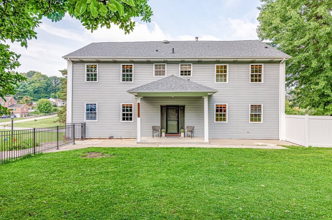 14381 Rdg Rd, North Huntingdon PA 15642-2808 exterior