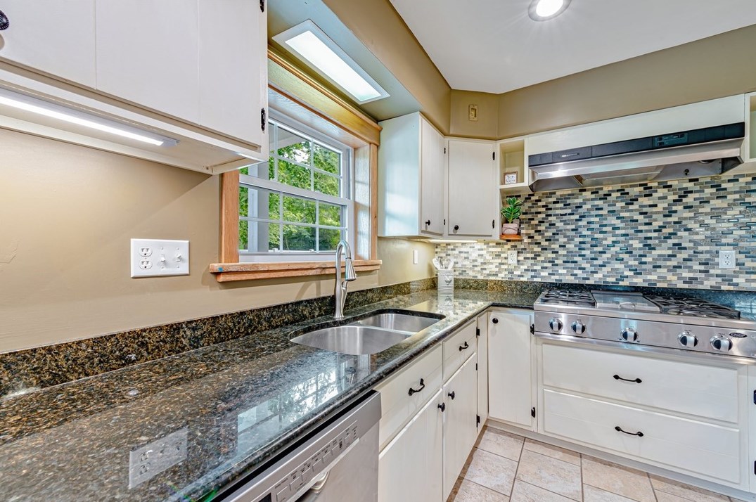 14381 Rdg Rd, North Huntingdon PA 15642-2808 exterior