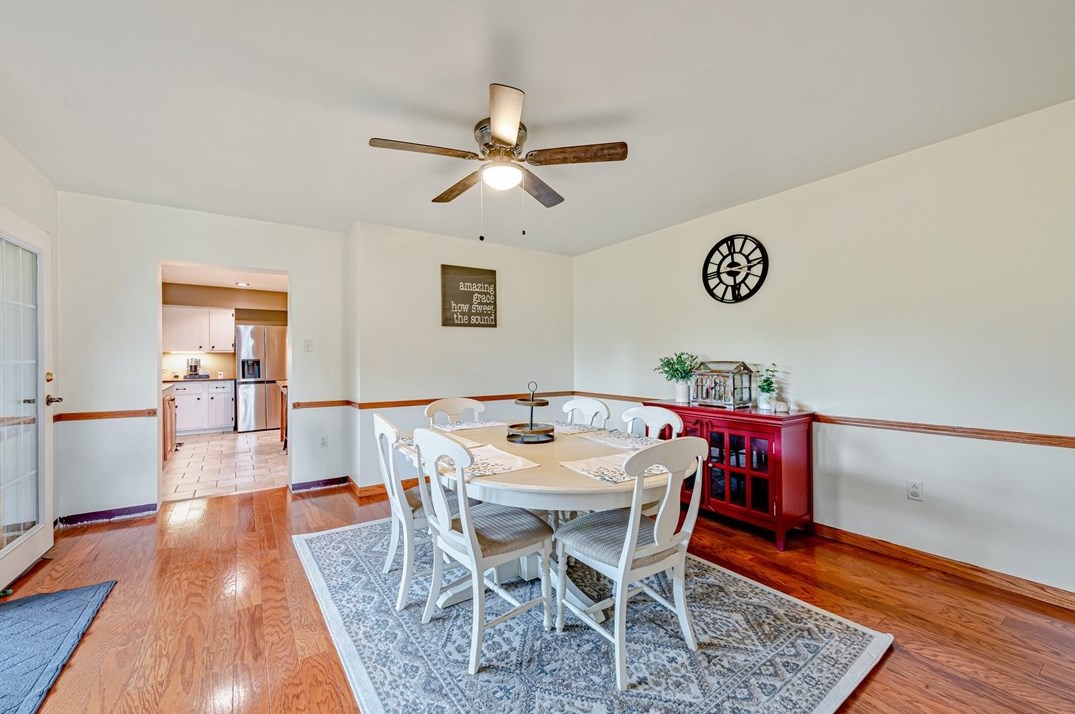 14381 Rdg Rd, North Huntingdon PA 15642-2808 exterior