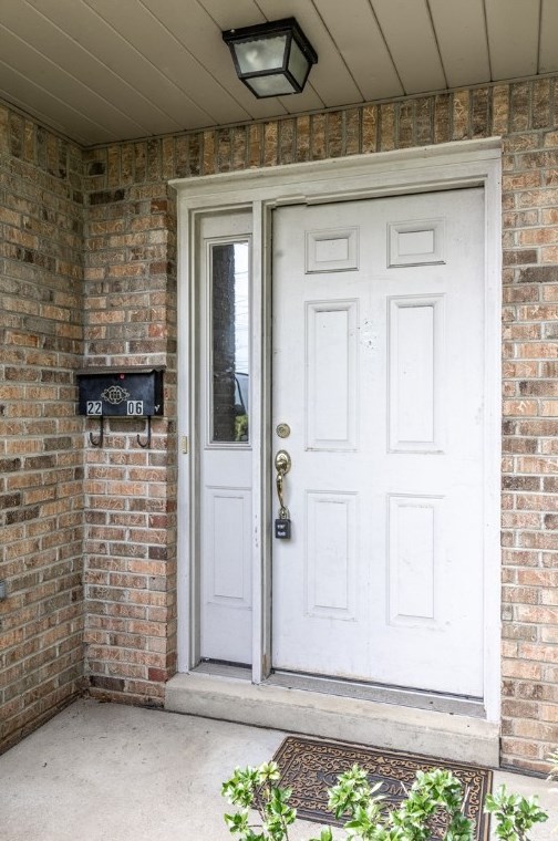 2206 Hyer Ave, North Versailles, PA 15137-1182