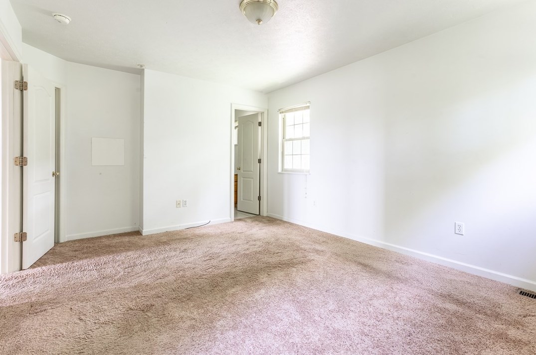 2206 Hyer Ave, North Versailles PA 15137-1182 exterior