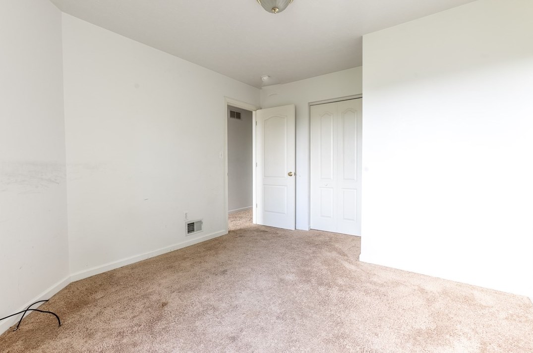 2206 Hyer Ave, North Versailles PA 15137-1182 exterior