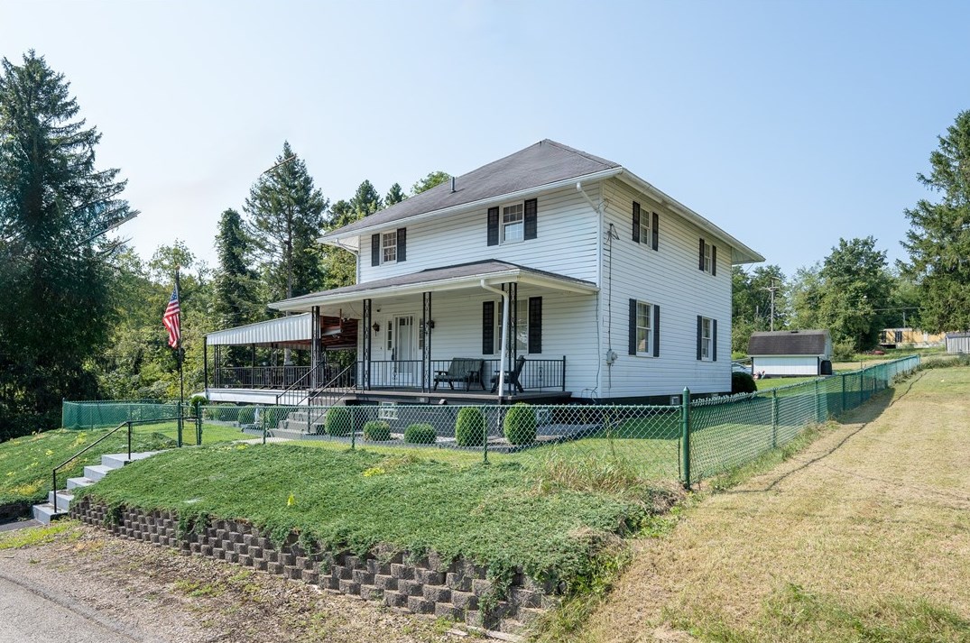 101 Front St, Blairsville, PA 15717-4316