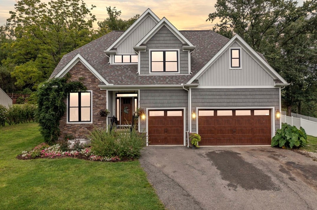 123 Brookwood Rd, Venetia, PA 15367