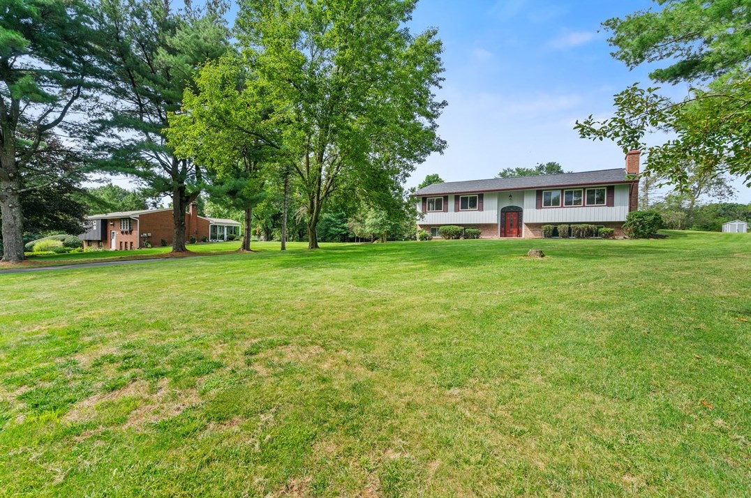 4088 Tall Timber Dr, Allison Park, PA 15101