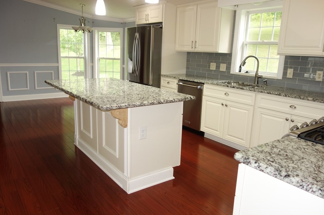 1230 Mounts Rd, Washington PA 15301-8540 exterior