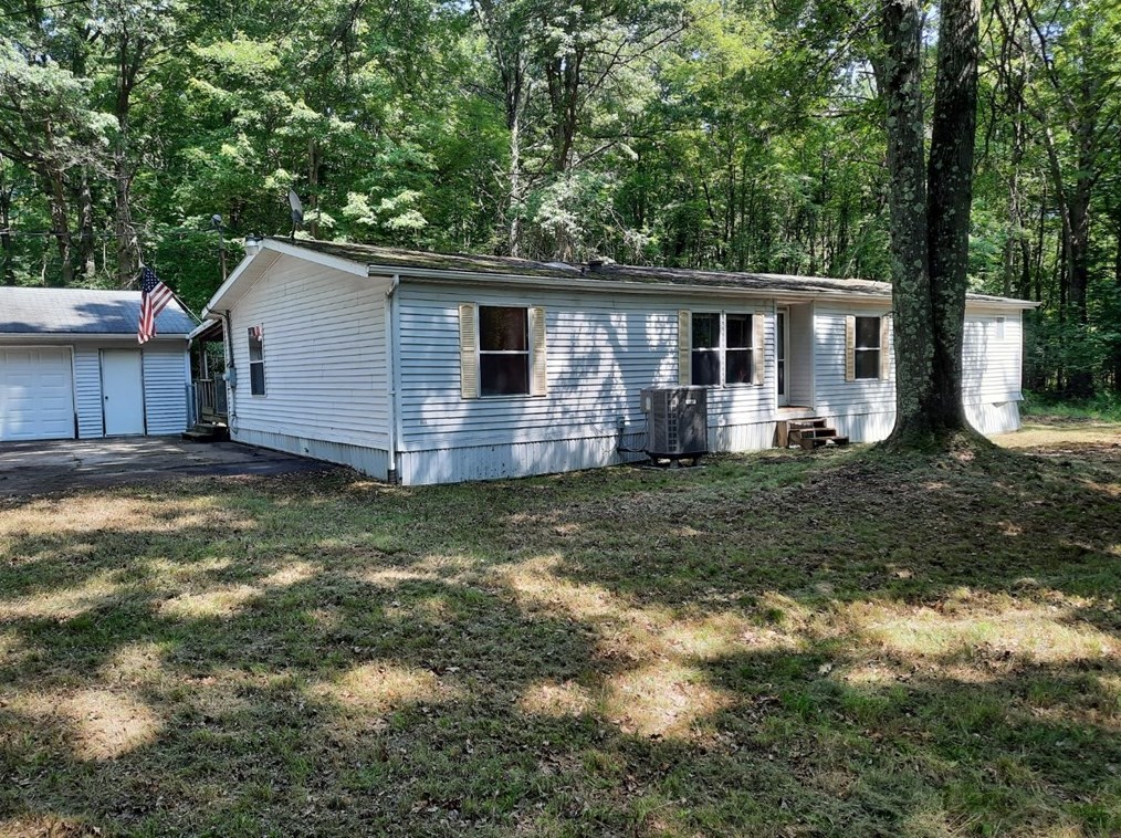 1648 Springfield Church Rd, Jackson Center, PA 16133
