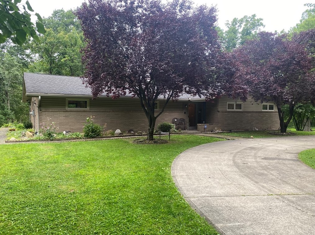 1665 Pleasant Valley Rd, Mount Pleasant, PA 15666-2308