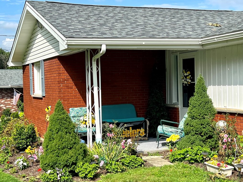 167 Jefferson Dr, Fayette City, PA 15438