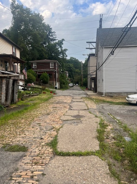 143 Wilbur Ave, Turtle Creek, PA 15145-2032