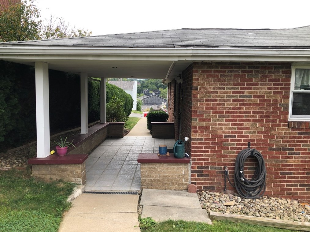 1040 Mace St, Greensburg PA  15601-4857 exterior