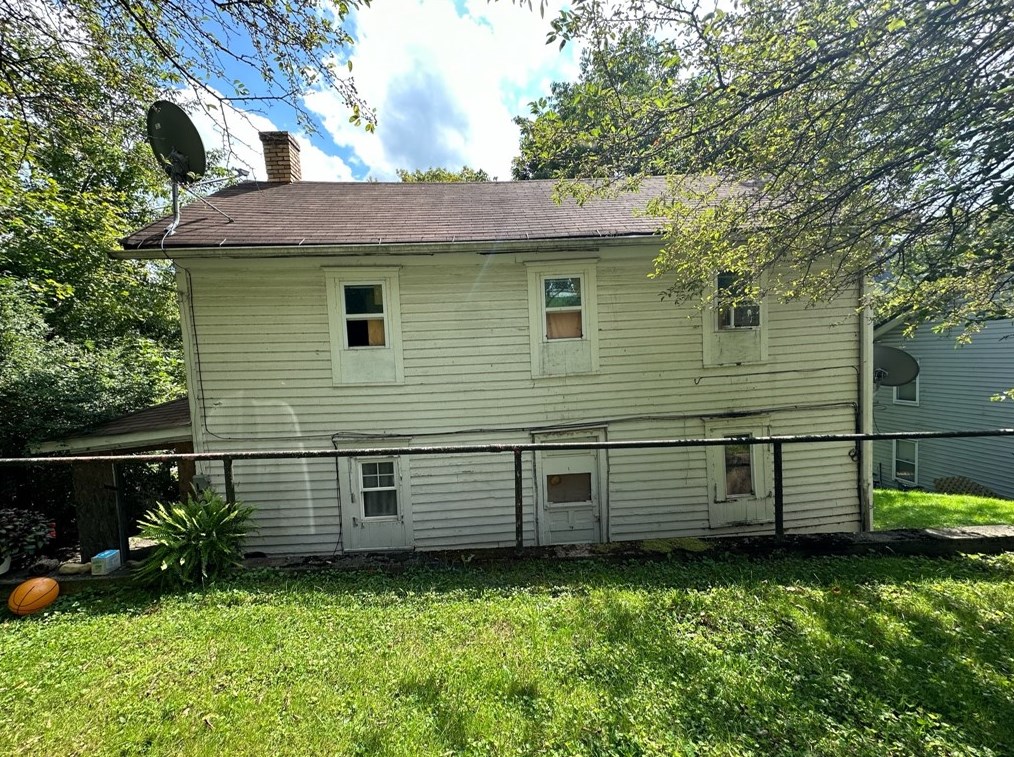 711 Hill St, Emlenton, PA 16373