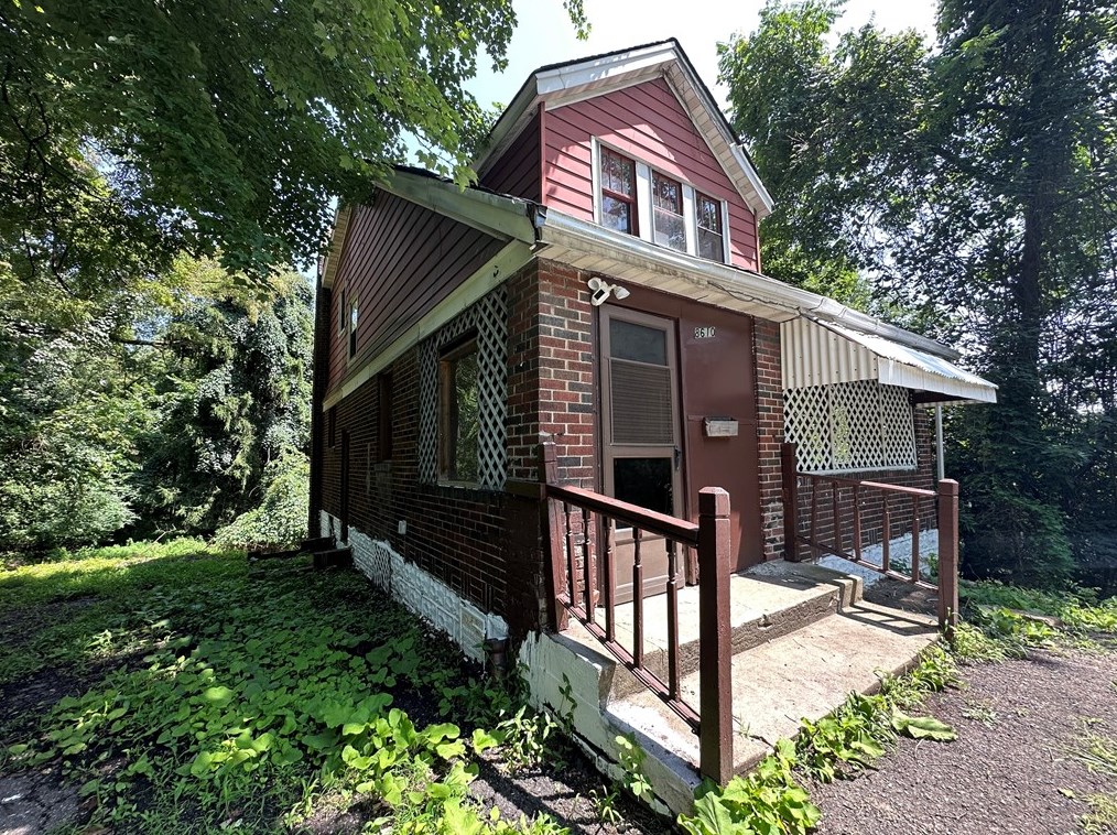 8610 Pershing St, Pittsburgh, PA 15235