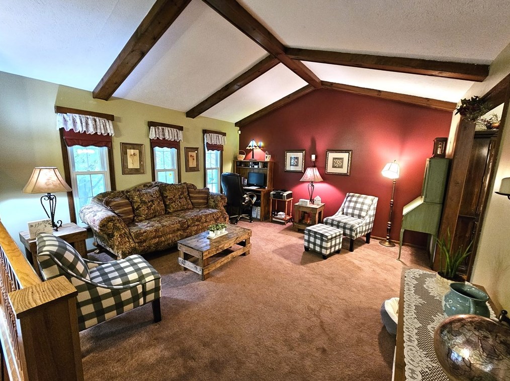 1717 Ridgewood Dr, Washington, PA 15301-8331