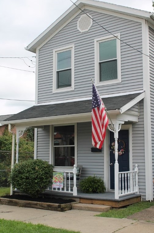 1408 6th Ave, Beaver Falls, PA 15010