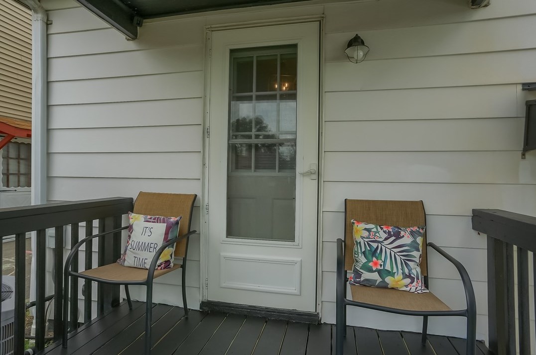 505 Pershing St, Ellwood City, PA 16117-1238