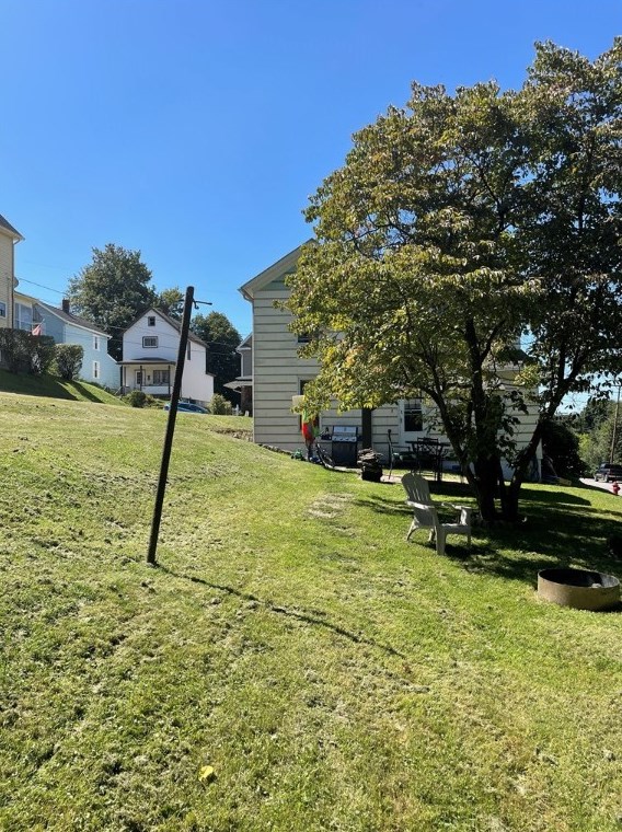 121 Pleasantview Ave, Butler PA 16001-7211 exterior