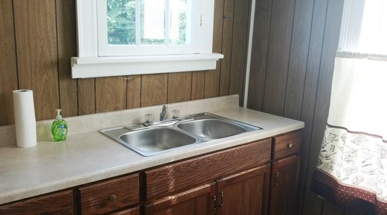 121 Pleasantview Ave, Butler PA 16001-7211 exterior