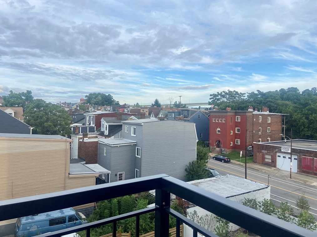 3809 Liberty Ave #305, Pittsburgh, PA 15201