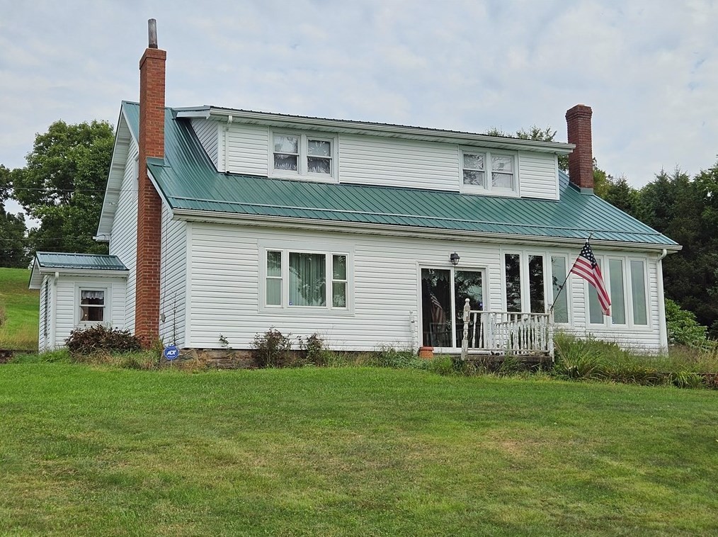 625 Calico Rd, West Sunbury, PA 16061-1407