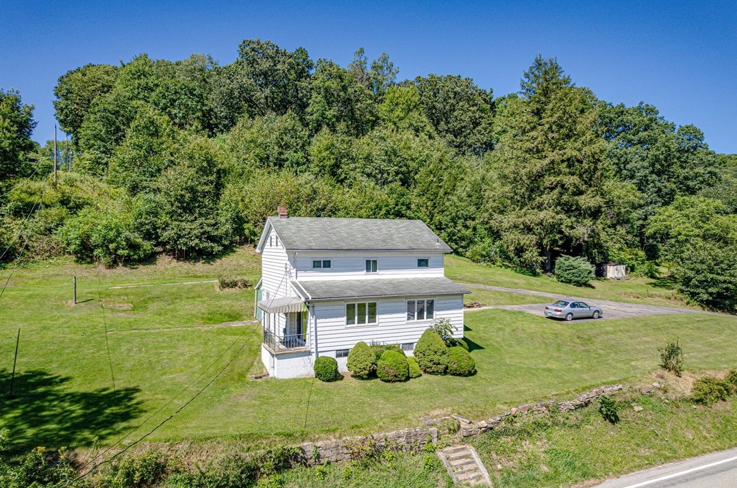 1189 Indian Creek Valley, Melcroft, PA 15462