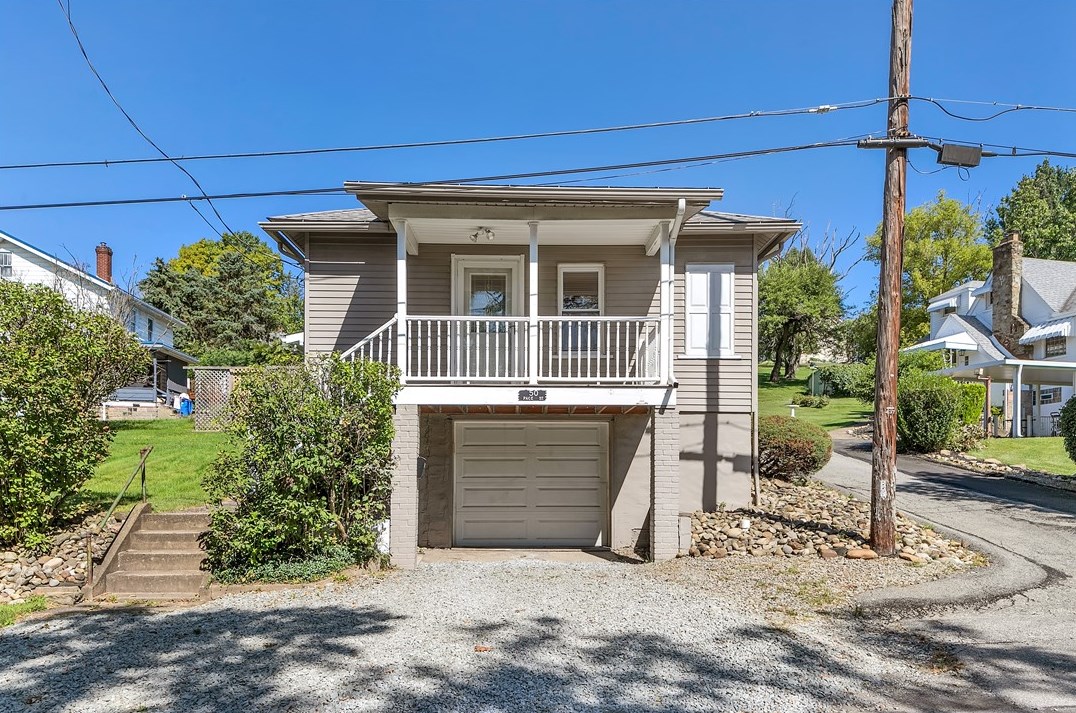 50 Pace St, North Huntingdon, PA 15642-4234