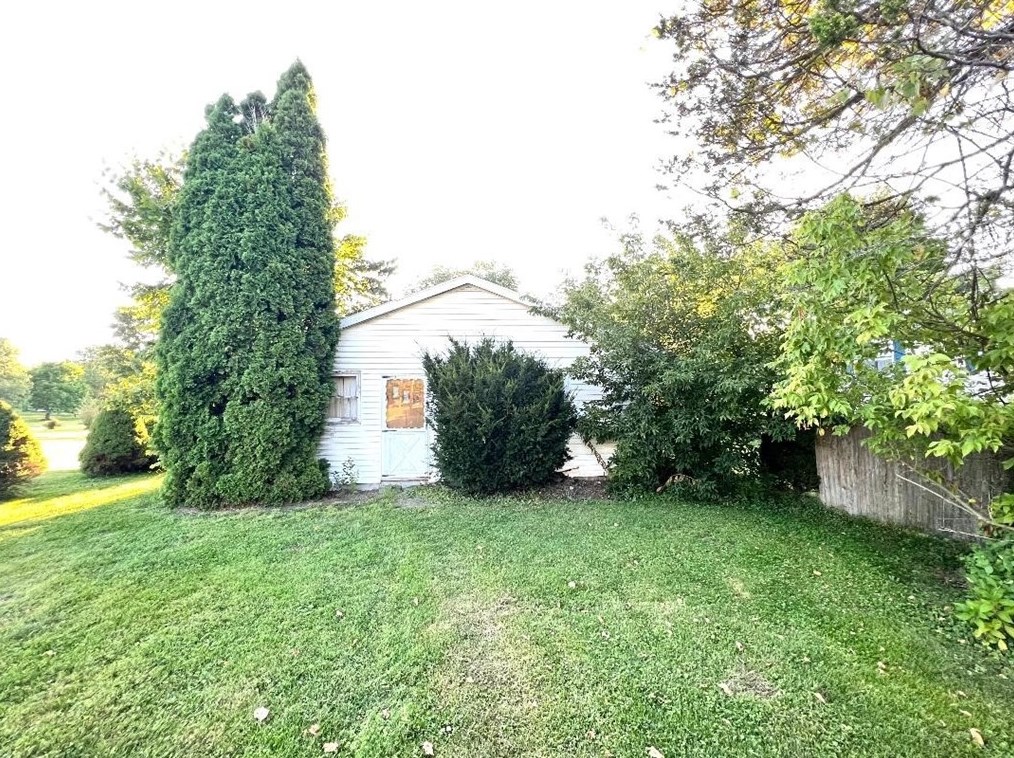 217 12th St, Bessemer, PA 16112