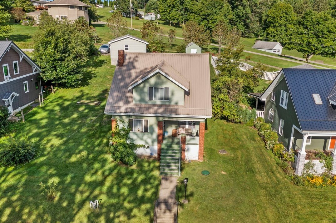 315 Old Plank Rd, Washington, PA 15301-9039