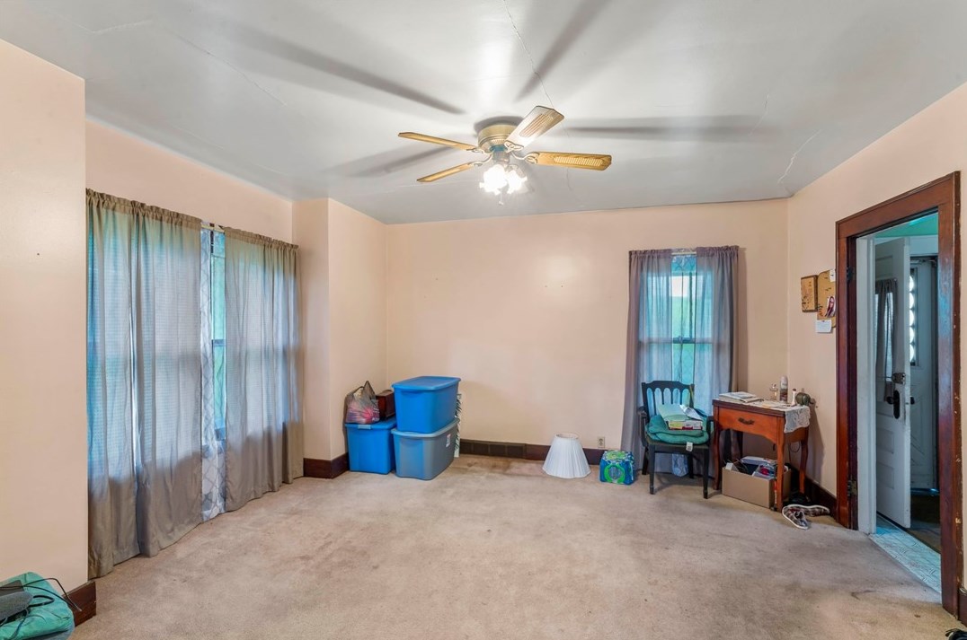 315 Old Plank Rd, Washington PA 15301-9037 exterior