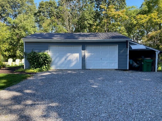 202 Eberhart Rd, Butler, PA 16001-2811