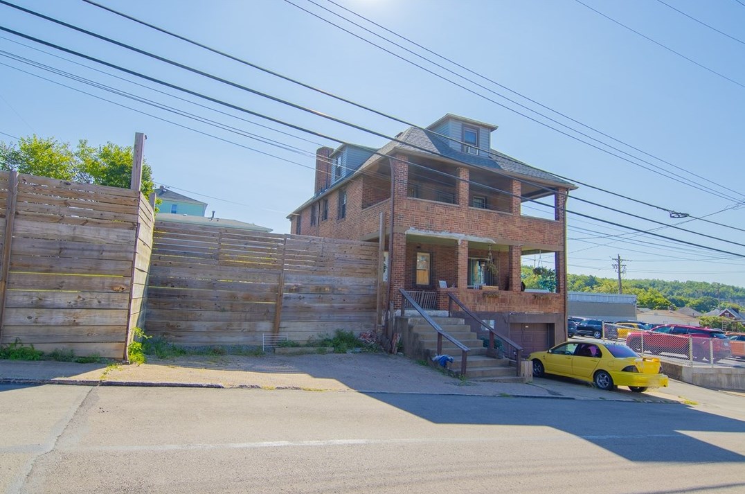 510 Locust St, Turtle Creek, PA 15145-1530