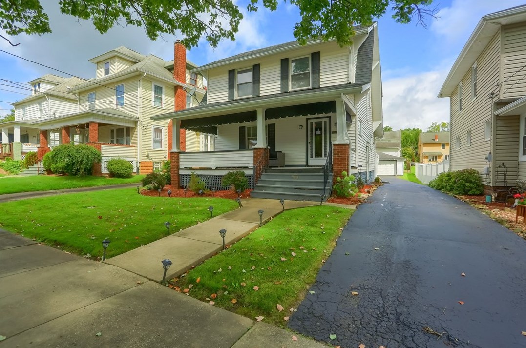 511 E Leasure Ave, New Castle, PA 16105