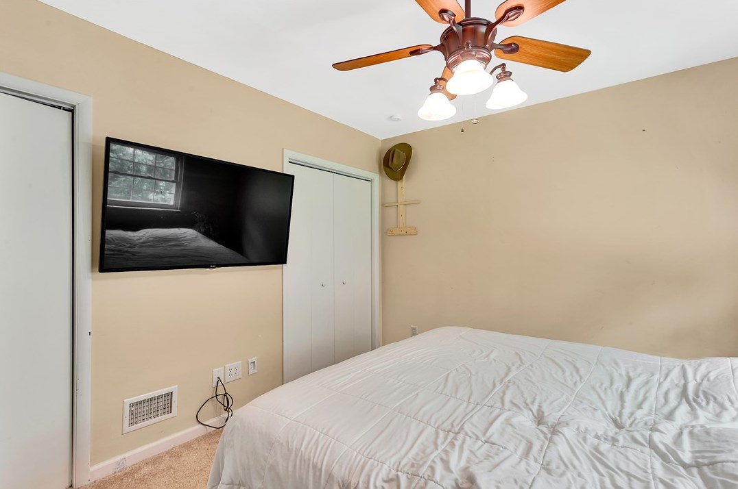 2583 Stonechip Dr, Allison Park PA  15101-2234 exterior