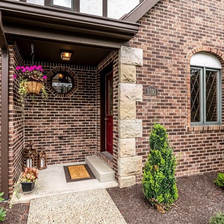 1593 Stone Mansion Dr, Sewickley, PA 15143