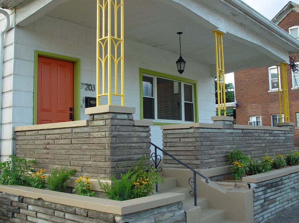 203 7th St, Rankin, PA 15104