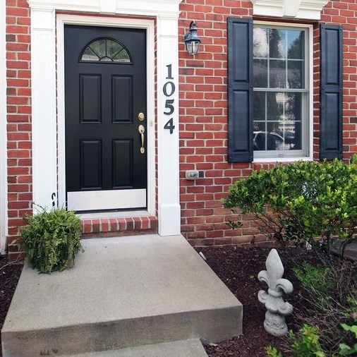 1054 Bayberry Dr North, Canonsburg, PA 15317