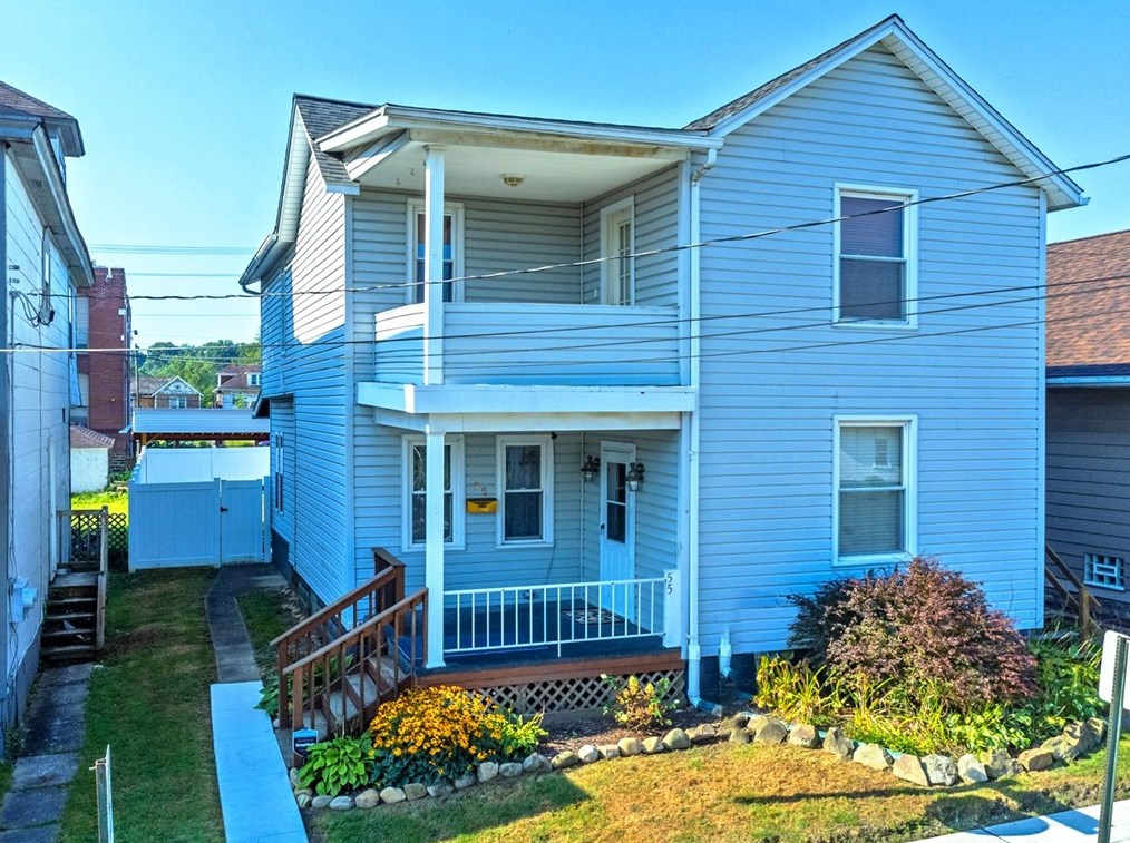 55 Maurice St, Oliphant Furnace, PA 15401-4749