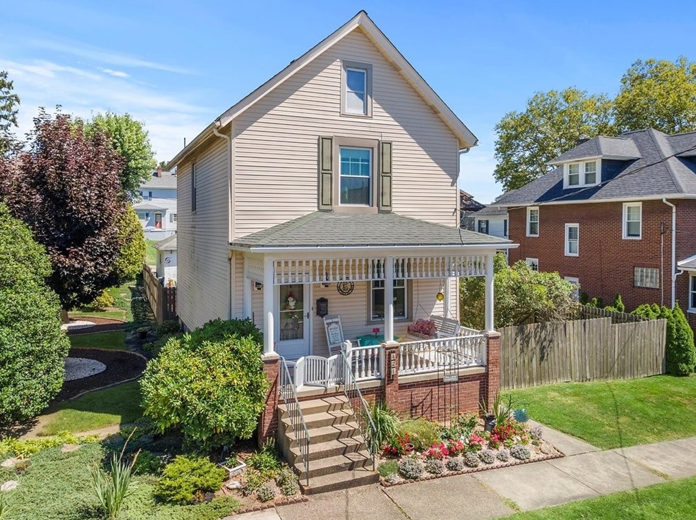 421 Mace St, Greensburg, PA 15601-4007