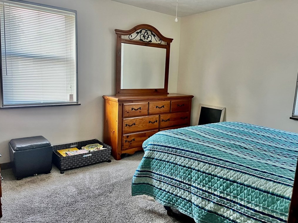 210 Rural Dr, Butler PA 16001-2559 exterior