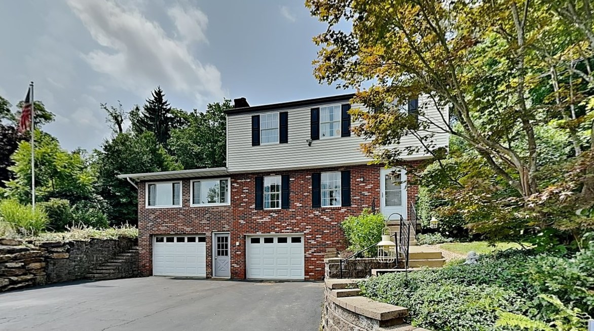 239 Cheryl Dr, Sewickley, PA 15143-9533