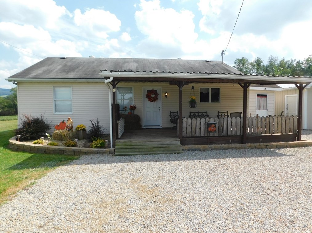 159 Fox Hollow Rd, Smithfield, PA 15478-1562